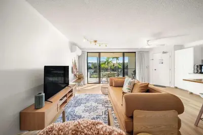 Image de Coastal Drift - Beach Access, Pool, Spa, Gym