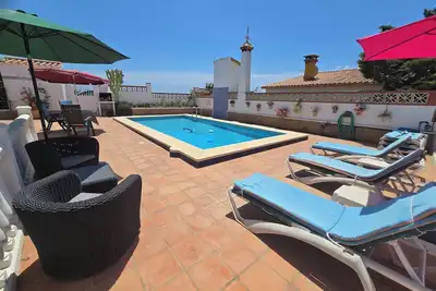 Image de Large villa with a beautiful view of the sea. Very private and close to the beach