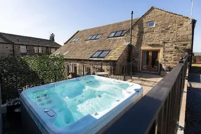 Image de Cosy Farm Cottage with Hot Tub & Countryside Views