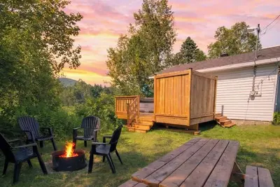 Image de Escapade Détente Chalet avec Spa, Foyer & Bbq
