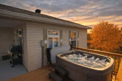Image de Shack Cozy avec spa près Massif Charlevoix & Msa