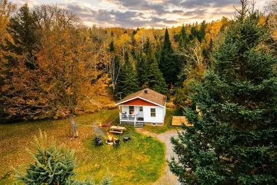Image de Chalet avec Spa en Forêt - La Nature Vous Attend!