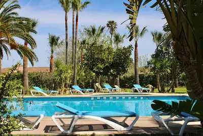 Image de Can Tirenet accommodate 8 people Wi-Fi, swimming pool, tennis/padel