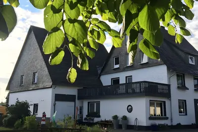 Image de Maison de vacances Winterberg Lodge avec 8 salles de bain près des pistes, séjour familial Sauerland