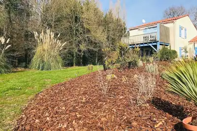 Image de Gîte Douceur de Vivre - Marais : vue lac, piscine partagée et Wi-Fi