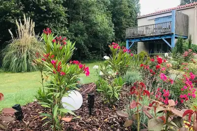 Image de Gîte Douceur de vivre - Océan : vue lac, piscine partagée et Wi-Fi