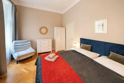 Image de Downtown - 2 Room Large Apartment