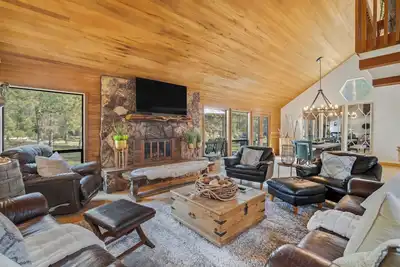 Image de Sunriver Hideaway with Access to The Cove