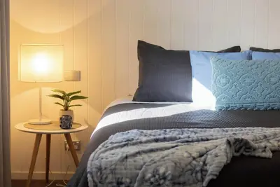 Image de This house is a 2 bedroom(s), 1 bathrooms, located in Lake Wendouree, Vic.