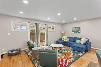 Image de The Lime & Leaf: Pet Friendly 2-bedroom house with Ac in Lawrence, near Ku