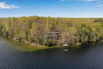 Image de Lake House Wood Sauna & Hot Tub