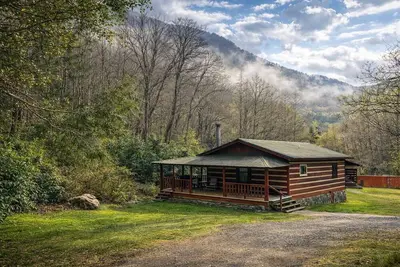Image de Clean fisherman river cabin 5 min to Town
