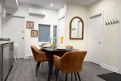 Modern 1br on Sainte-Catherine | Walk to Metro