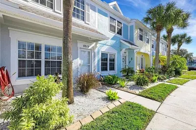 Image de Seven Shores Townhome in Bradenton Minutes to Ami