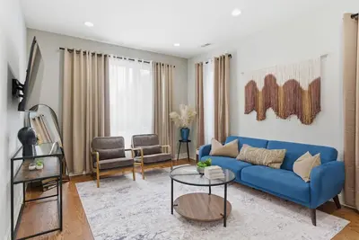 Image de Spacious 2 bedroom Apt + Free Parking, Close to Downtown