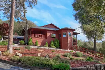 Image de Peaceful mountain retreat near Bass lake and Yosemite