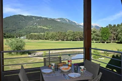 Image de 300m des commerces, Rez-de-chaussée, parking, télévision, casier à ski, 49m², Pra Loup