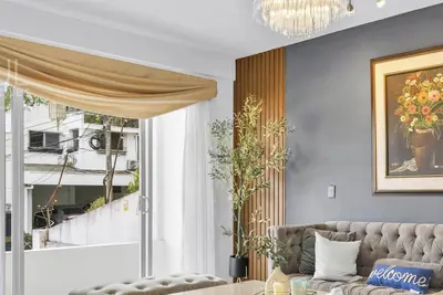 Image de Elegant Home with Breathtaking Views @ Escalón