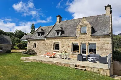Image de Maison en pierre avec vue sur la mer en Bretagne
