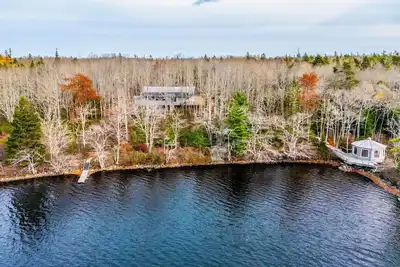 Image de Lac a pic Lake retreat
