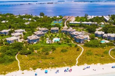 Image de 2br Retreat at Sanibel Beach Club 2 with Hot Tub