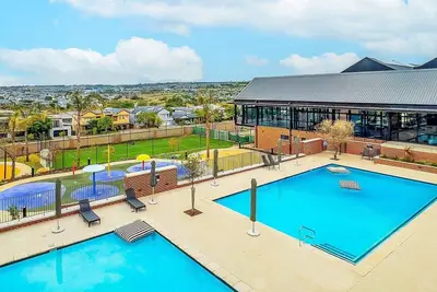 Image de Charming 2-bed, 2-bath Indawo retreat in Waterfall