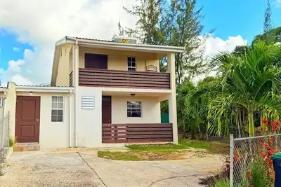 Image de Stylish 2-bedroom, 2-bathroom retreat on Barbados’ vibrant South Coast