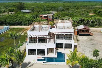 Casa Sur – Oceanfront Villa