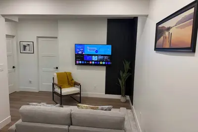 Image de New | Quiet | Stylish |2br Bsmt Suite in Fenwyck, Spruce Grove