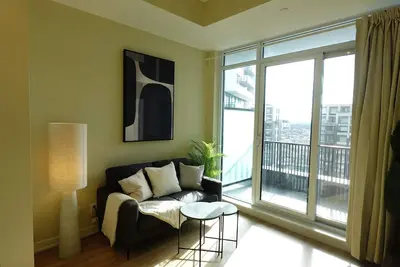 Image de Luxury 2 Bedroom 2 bathroom condo @ Downtown Markham I Near Downtown Toronto