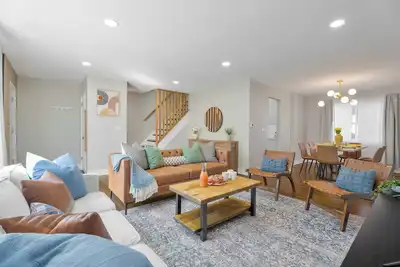 Image de Spacious 4br near Northwestern with King Beds + Crib