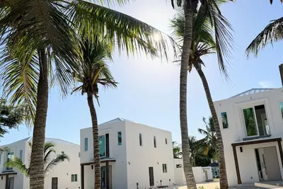 Image de Luxury Grace Bay Villa 3, 100 steps to Beach&reef, private pool for 6