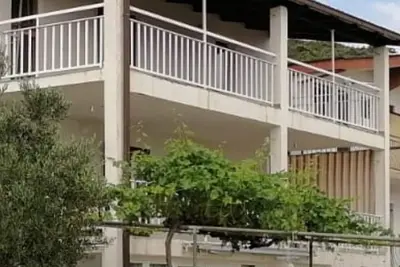 Image de Appartement de trois chambres avec la terrasse et la vue sur le mer Drace, Peljesac (A-25422-b)