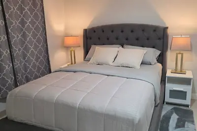 Image de Élégante suite 2 chambres - Confort haut de gamme!