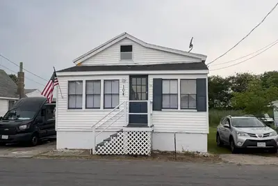 Image de 3-bedroom house with Ac in welcoming Salisbury