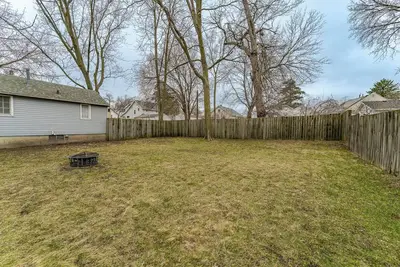 Image de 3br house 4 min drive to Mayo, full kitchen, workout room, park across street