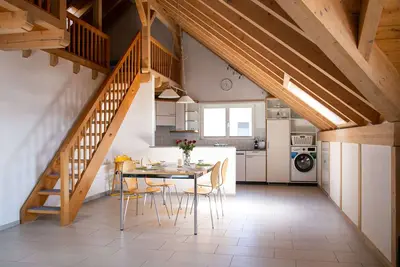 Image de Mountain View Apartment above Thun| Balcony&Garage