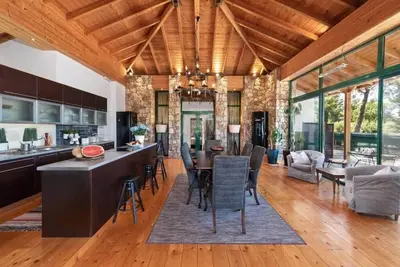 Image de Agrolux Oasis - A Private Pool Escape in Lush Agricultural Serenity