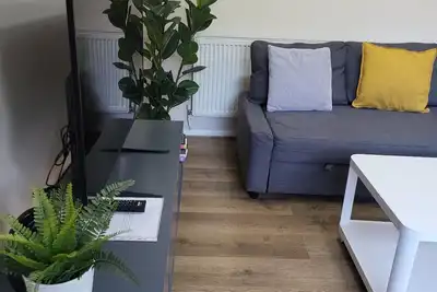 Image de 3-Bed Detached Home. Contractors & Families. Quiet cul-de-sac. Parking.