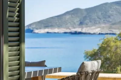 Horizon Beach Villa Andros