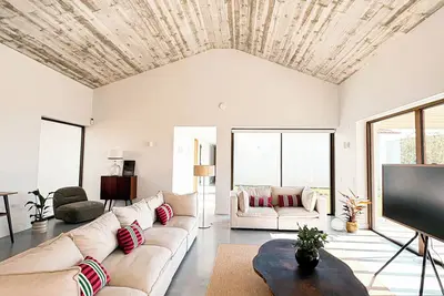 Image de Design Coastal Villa near Cabo da Roca | Sleeps 14 | 5 En-suite Bedrooms