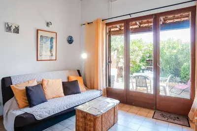 Image de Studio Mezzanine Climatisé, Terrasse, Parking Privé, Animaux Bienvenus, Entre Narbonne-Plage et Gruissan