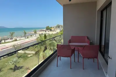 Image de Beachfront Apartment