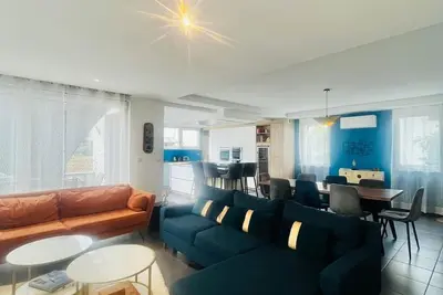 Image de Villa Exclusive 10pers, Garages, 10 min Cathédrale
