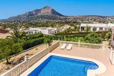 Image de Maison de vacances 'Del Sol' avec vue sur la montagne, Wi-Fi et climatisation