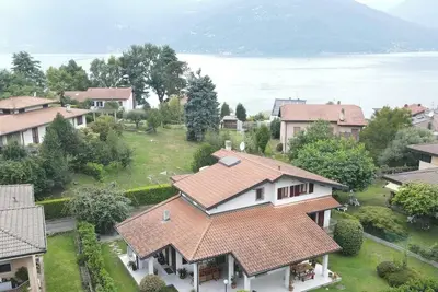 Image de Villa 'Dei Mumi' au bord du lac Majeur