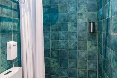 Room for 6 people with lake front balcony