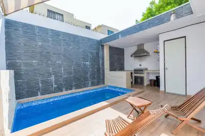 Image de 1 King, 3 Twin bed, Pool & 2 parking | 3BR2br 7ppl