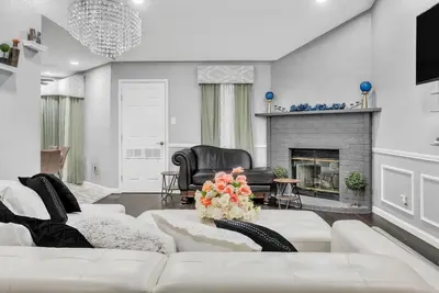 Image de Cozy Cozy 2 Bedroom Retreat Home in Prime Arlington Location