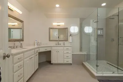 Image de Upscale 4br Retreat Sleeps 8 World Cup Getaway